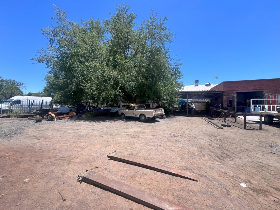 Commercial Property for Sale in Hamilton Free State